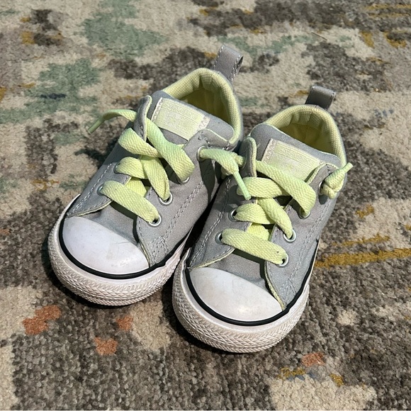 Converse - Picture 2 of 6